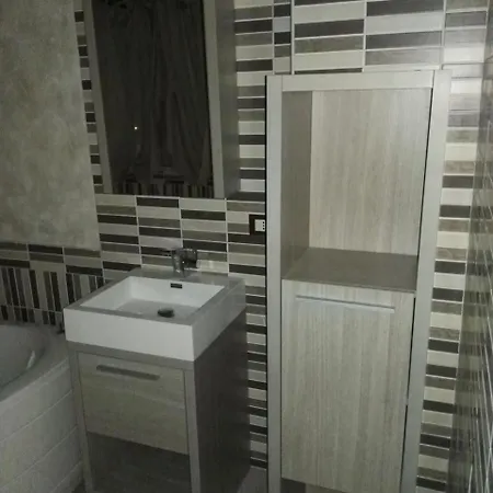 Emy Bed & Breakfast 2*